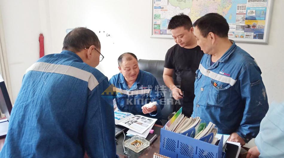 尊龙凯时人生就是搏特瓷赴四川某水泥厂现场勘测以及技术互换